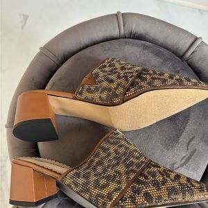 Leopard mules for the win